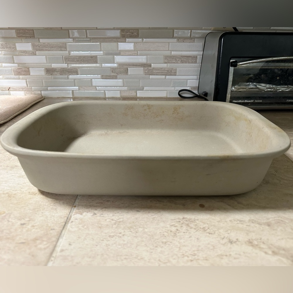 Pampered Chef | Stoneware Casserole Dish